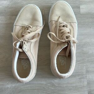 Vans lace up sneakers with platform Sz 9